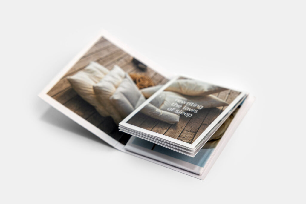 z fold bookstyle cocomat