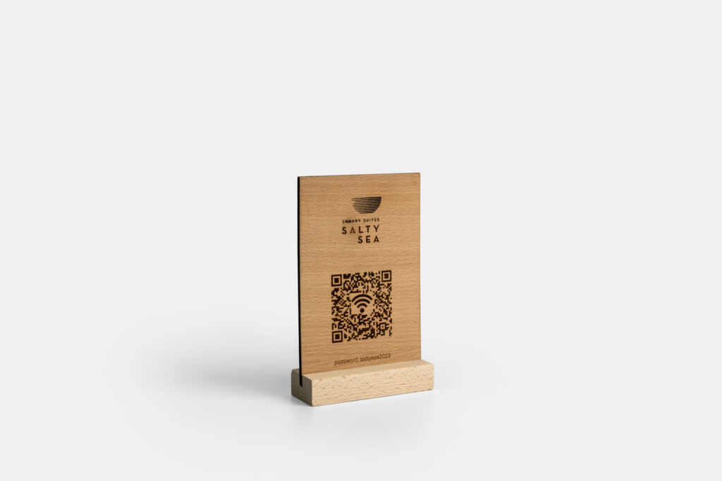 qr stand w salty sea luxury