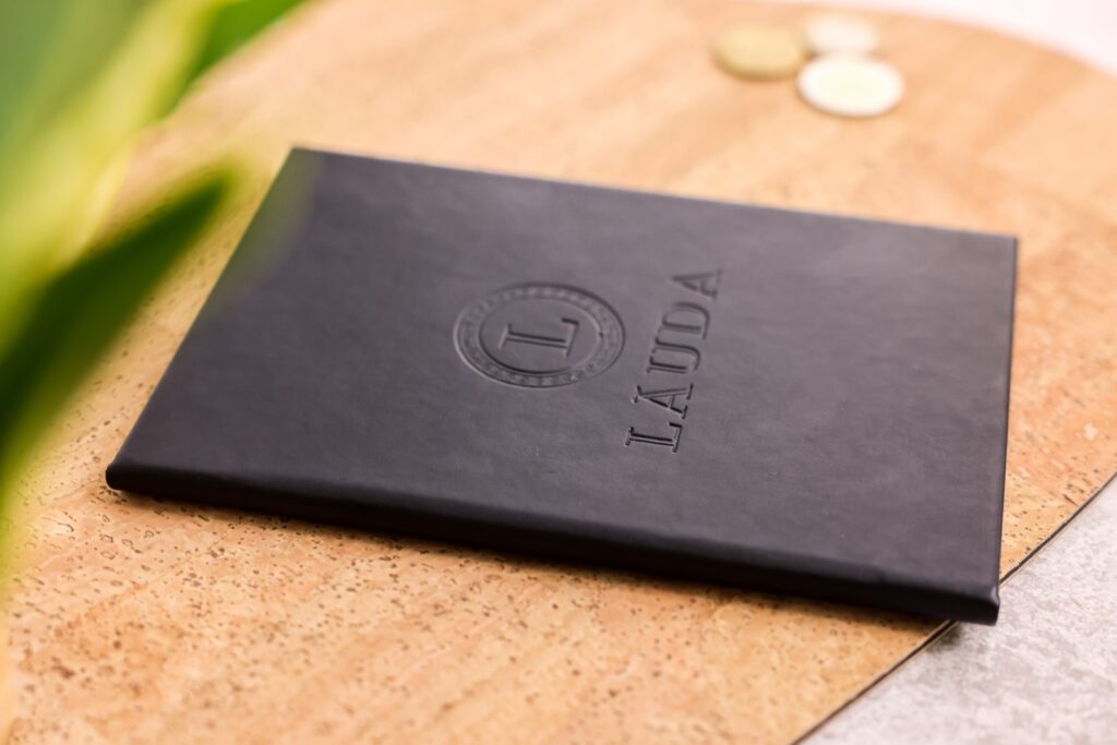 Magnet Black PU Leather Bill Folder